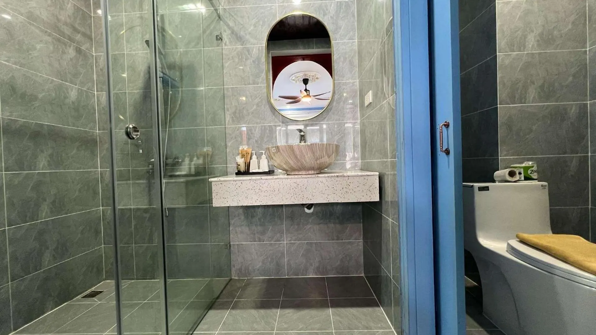 ****  לואנג פרבאנג Sadakham Diamond Hotel לאוס